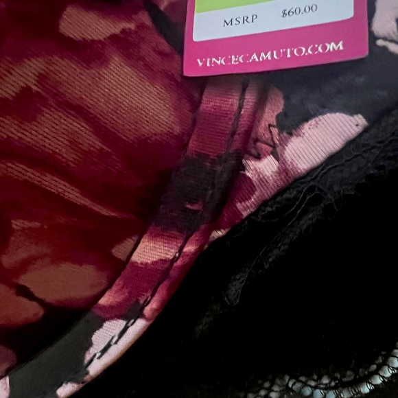 NEW VINCE CAMUTO SET OF 2 LACE TRIM BRAS - Picture 4 of 10